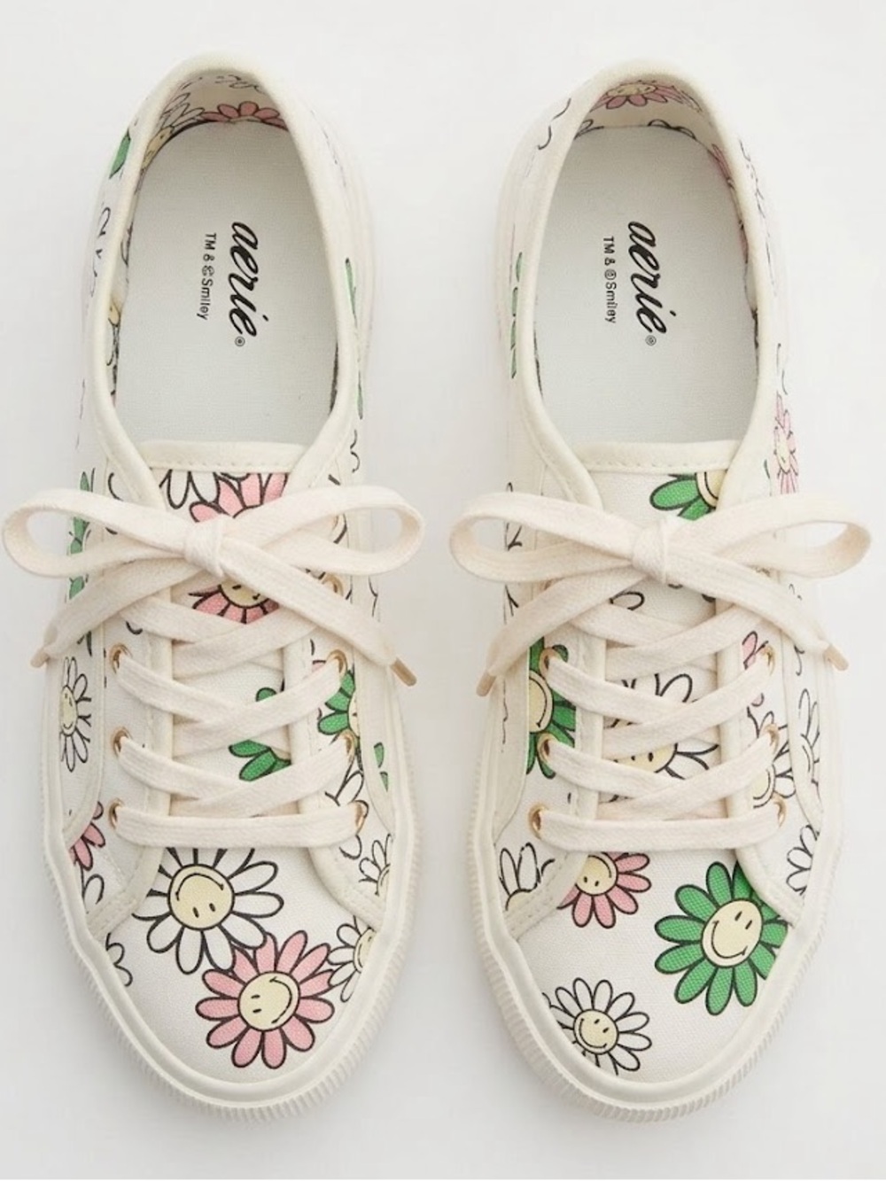 NWT aerie Cream Floral Smile Daisy Sneakers